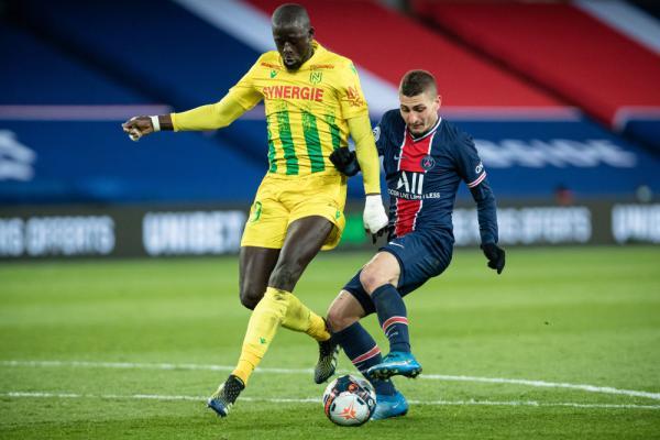 交流融洽！开拓者晒杨瀚森与昔日状元奥登合照