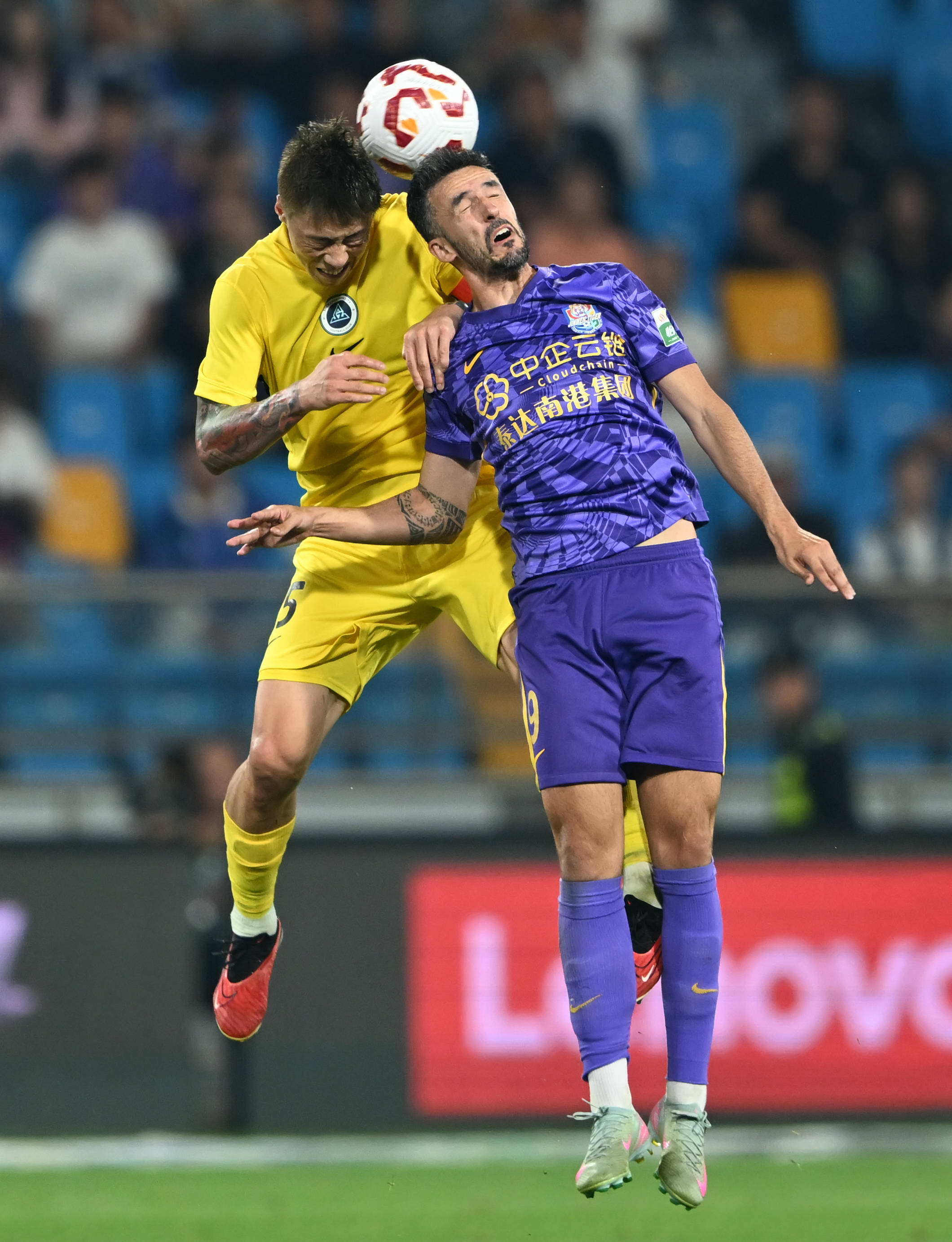 费迪南德盛赞新卡灵顿：梦中情房，你肯定希望住在这样的地方（费迪南德盛赞曼联新卡灵顿：堪比梦幻之家，谁不想住？）