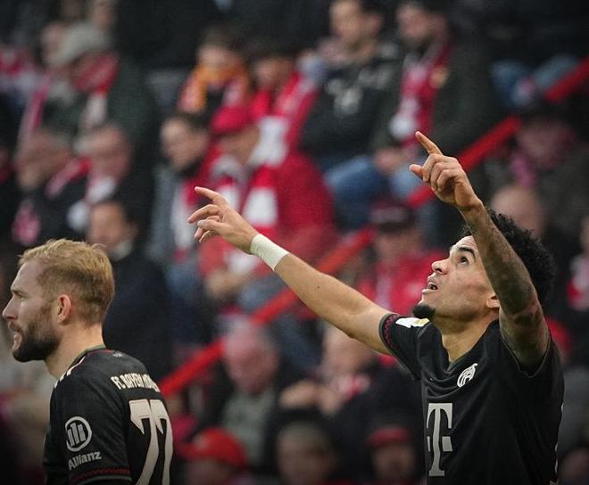 不适应防弧！林诗栋／蒯曼2-1杜达／温特！国乒2-1领先德国！