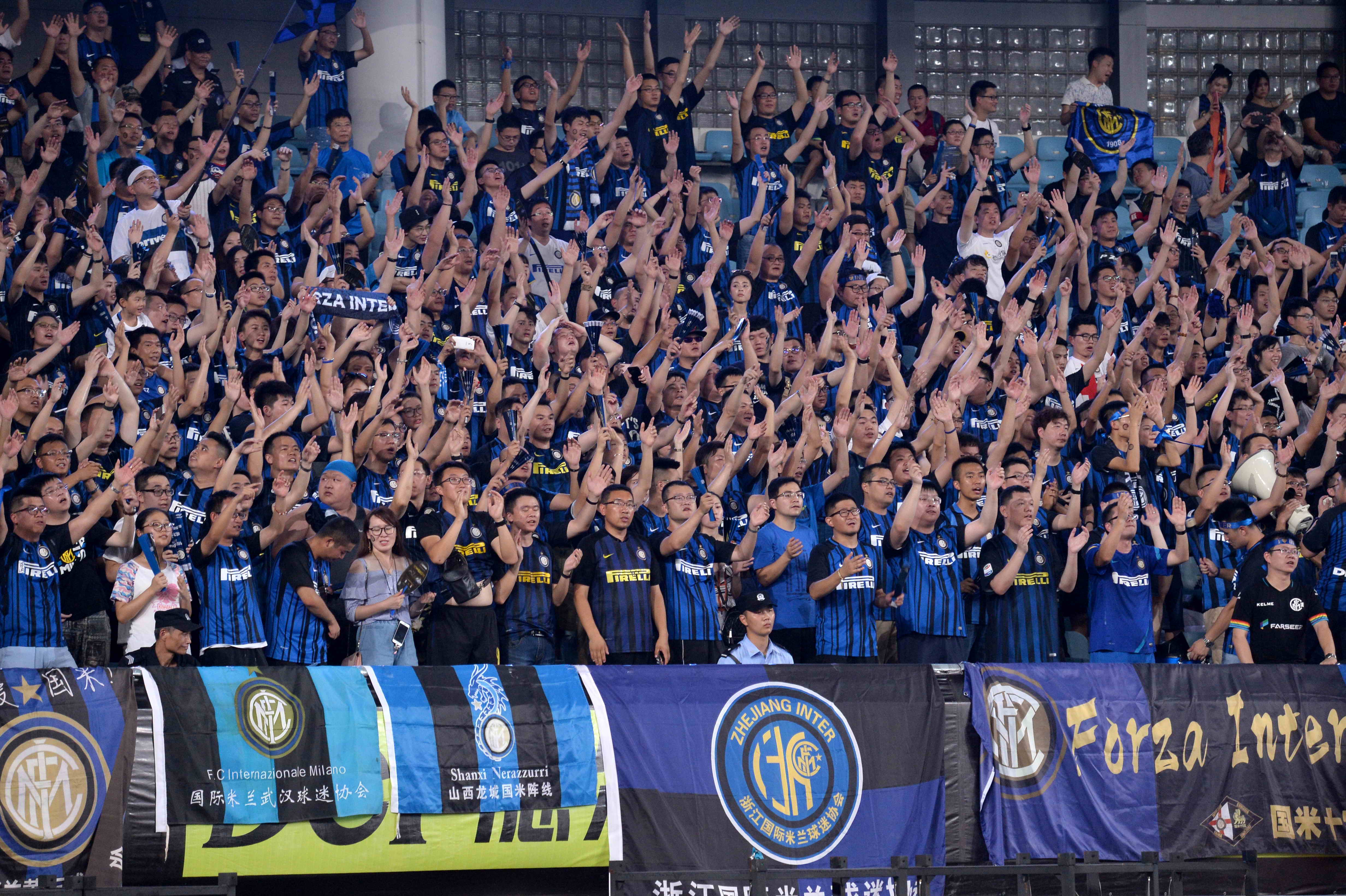 记者：道格拉斯-路易斯不愿加盟费内巴切，更愿意重返英超（记者：道格拉斯-路易斯无意去费内巴切，更倾向回归英超）