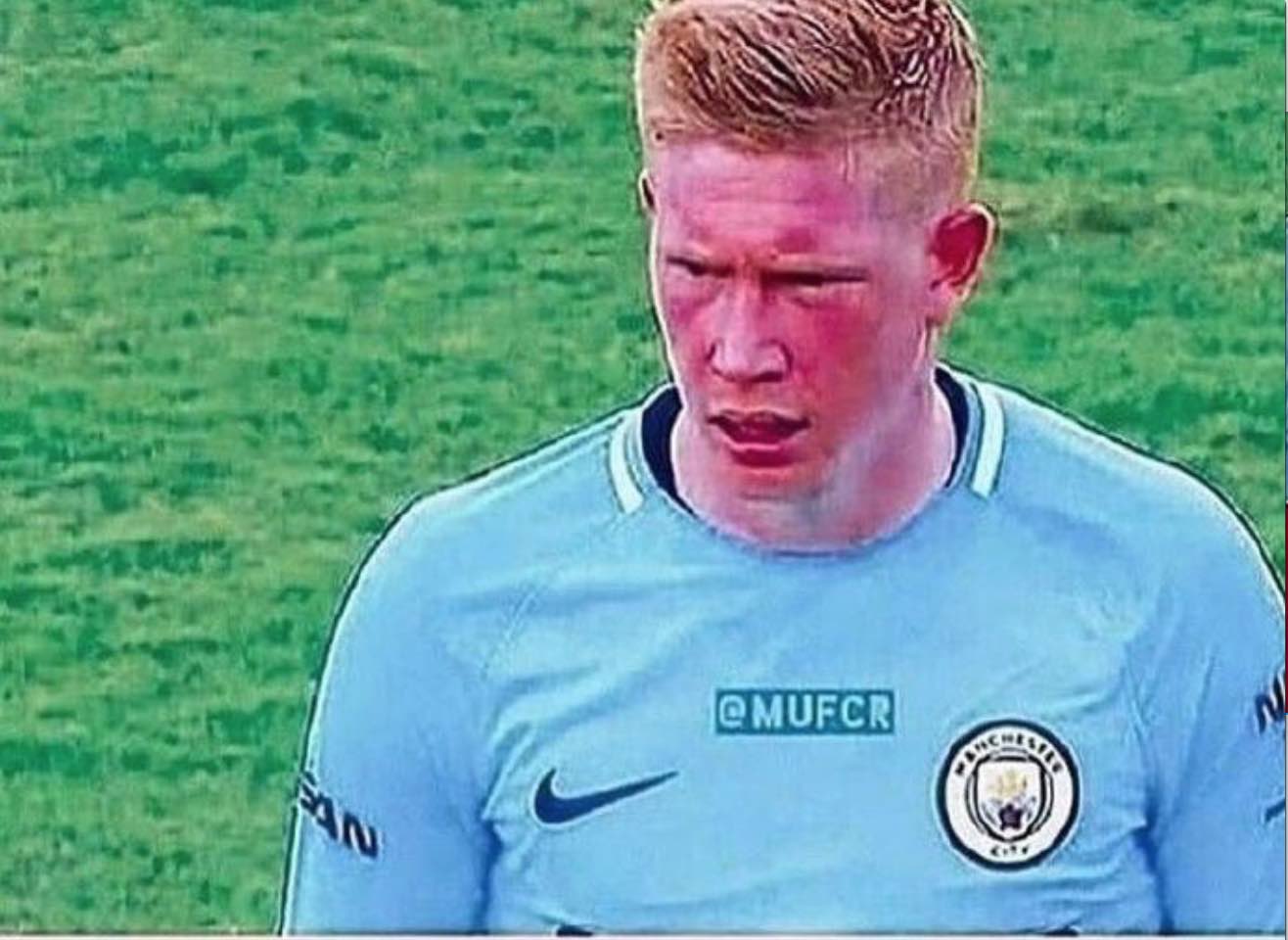 大连英博向上海海港发贺信：祝贺海港夺得2025赛季中超冠军（大连英博致信上海海港：恭贺2025赛季中超夺冠）