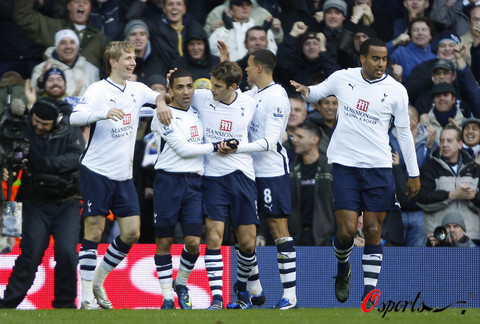 韩鹏：我是否留任是由俱乐部考虑，瓦科在我们心里已是金靴（韩鹏：去留由俱乐部决定，瓦科在我们心中已是金靴）