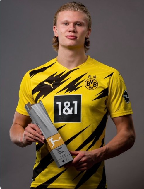 贴脸开大！祖巴茨罚球时，老鹰主场球迷高喊“保罗在哪里？”