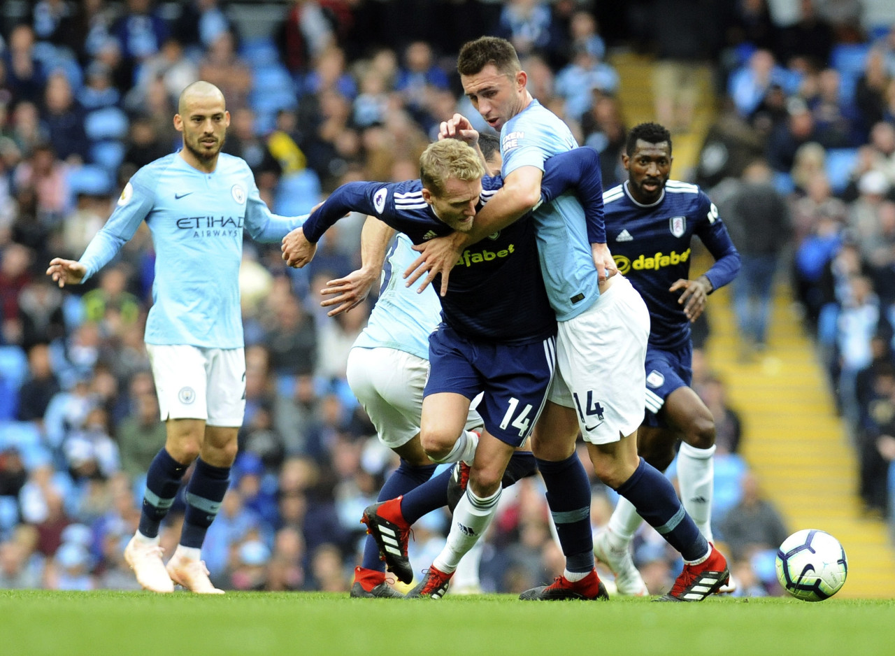 曼晚：曼联正在加紧追逐安德森，并希望与卡塞米罗降薪续约