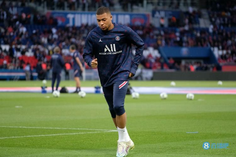 罗马诺：滕哈格正与阿贾克斯谈回归执教，但尚未做出决定