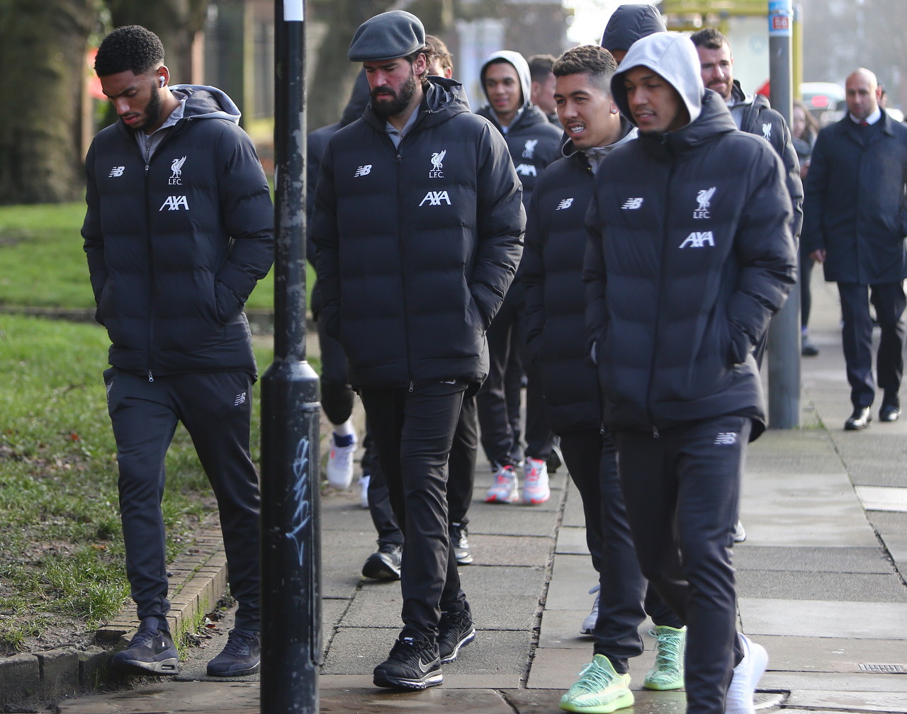 官方：恰尔汗奥卢手腕受伤退出土耳其大名单，不会出战西班牙