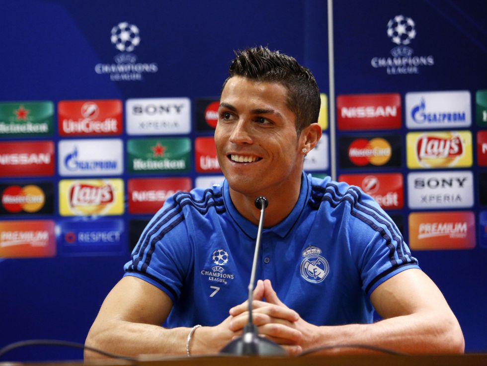 对猛龙跨季10连胜！布伦森35+6三分势不可挡 与场边球迷对喷太经典