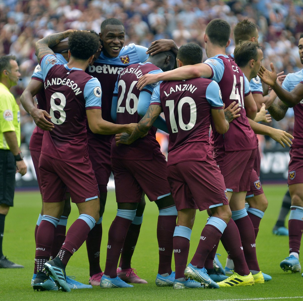 加纳主帅力挺爱将，塞梅尼奥已准备好迈向豪门（加纳主帅力捧塞梅尼奥：已具备加盟豪门的实力）