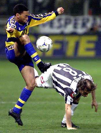 罗马诺：曼联新援奥罗斯科将在未来几天抵达英国完成转会流程