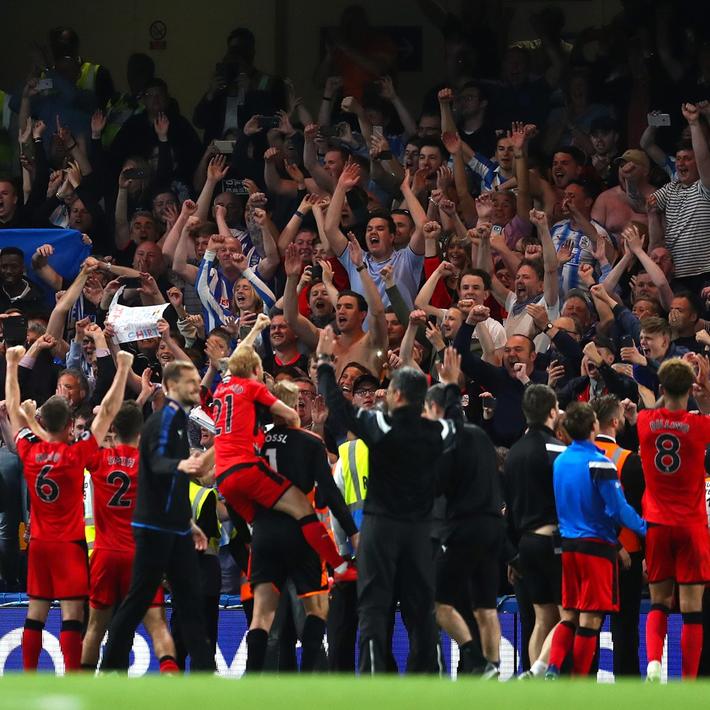 詹姆斯篮下强打稳定胜局